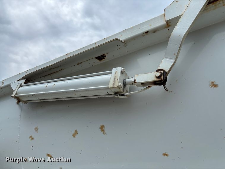 image for item FC1641 1998 Travis end dump trailer