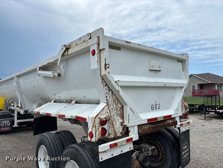 image for item FC1641 1998 Travis end dump trailer