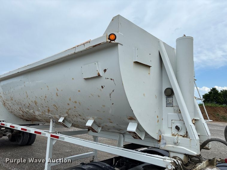image for item FC1641 1998 Travis end dump trailer