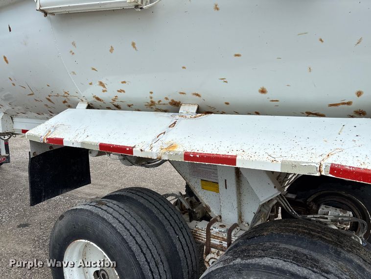 image for item FC1641 1998 Travis end dump trailer