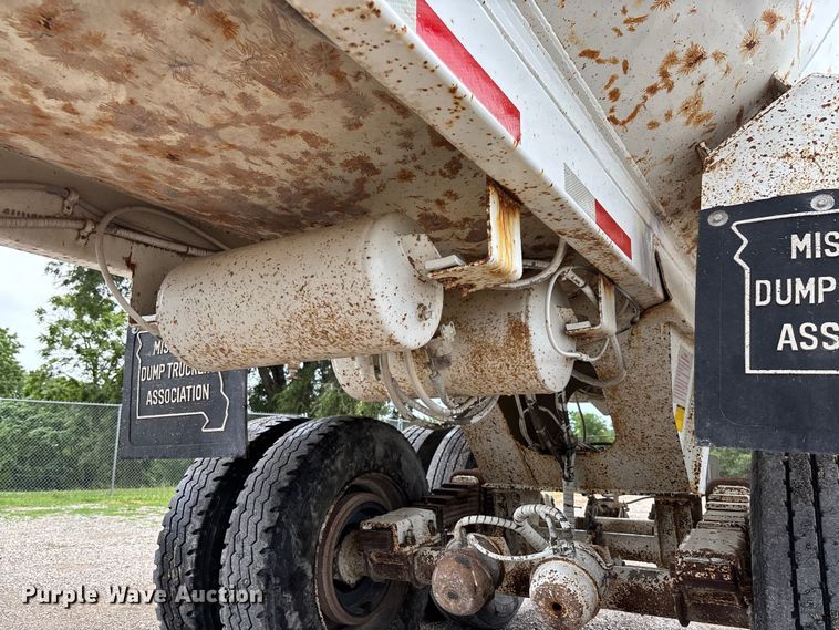 image for item FC1641 1998 Travis end dump trailer