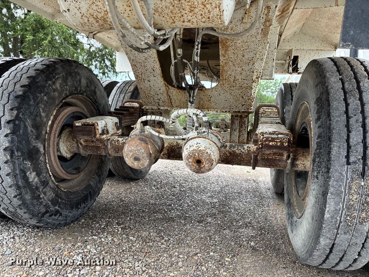 image for item FC1641 1998 Travis end dump trailer