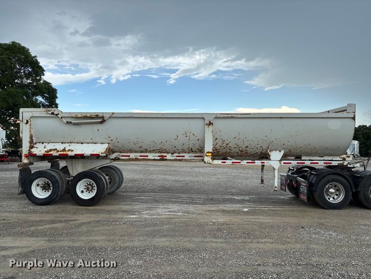 image for item FC1642 2010 Construction Trailer Specialist HRD-32 end dump trailer