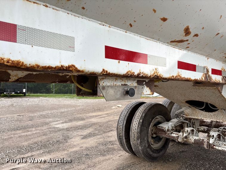 image for item FC1642 2010 Construction Trailer Specialist HRD-32 end dump trailer