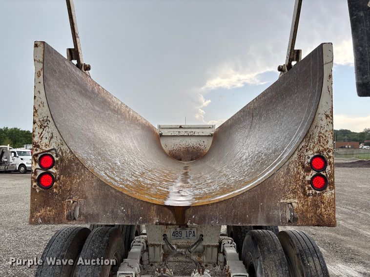 image for item FC1642 2010 Construction Trailer Specialist HRD-32 end dump trailer