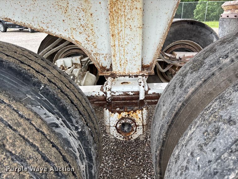 image for item FC1642 2010 Construction Trailer Specialist HRD-32 end dump trailer