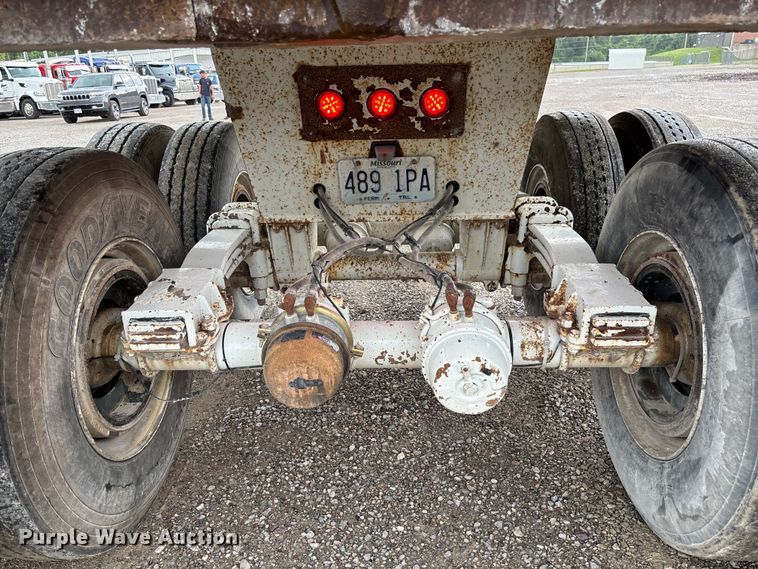 image for item FC1642 2010 Construction Trailer Specialist HRD-32 end dump trailer