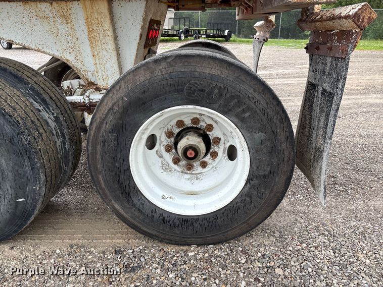 image for item FC1642 2010 Construction Trailer Specialist HRD-32 end dump trailer