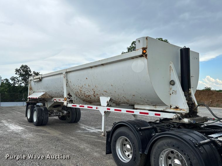 image for item FC1643 2010 Construction Trailer Specialist HRD-32 end dump trailer