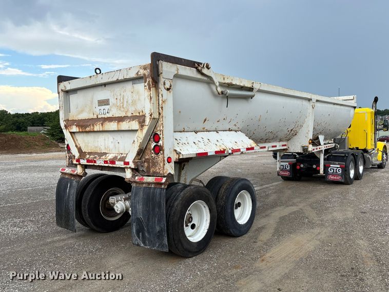 image for item FC1643 2010 Construction Trailer Specialist HRD-32 end dump trailer
