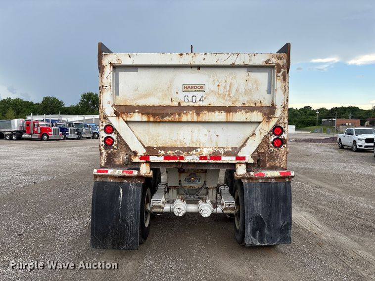 image for item FC1643 2010 Construction Trailer Specialist HRD-32 end dump trailer