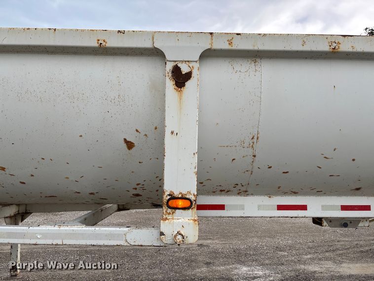 image for item FC1643 2010 Construction Trailer Specialist HRD-32 end dump trailer
