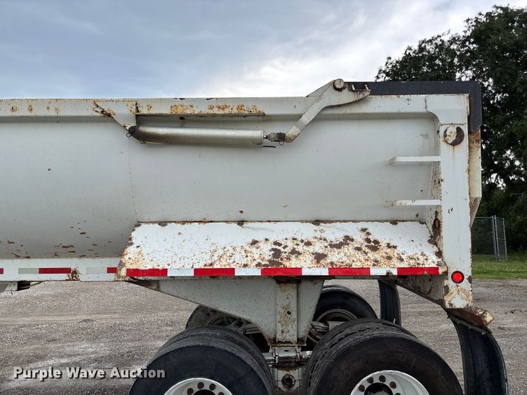 image for item FC1643 2010 Construction Trailer Specialist HRD-32 end dump trailer