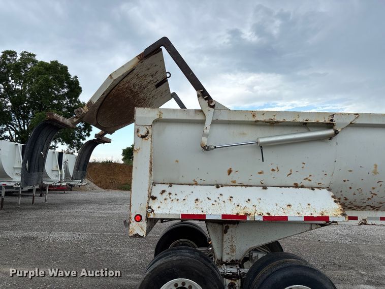 image for item FC1643 2010 Construction Trailer Specialist HRD-32 end dump trailer
