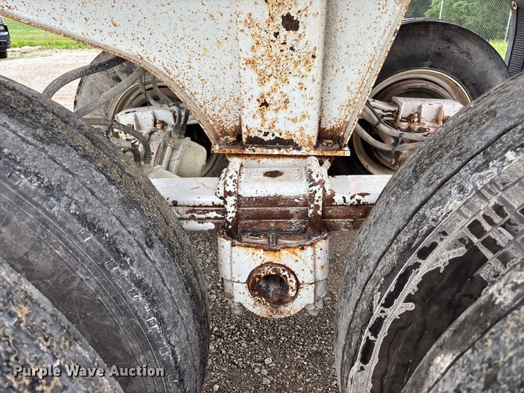 image for item FC1643 2010 Construction Trailer Specialist HRD-32 end dump trailer