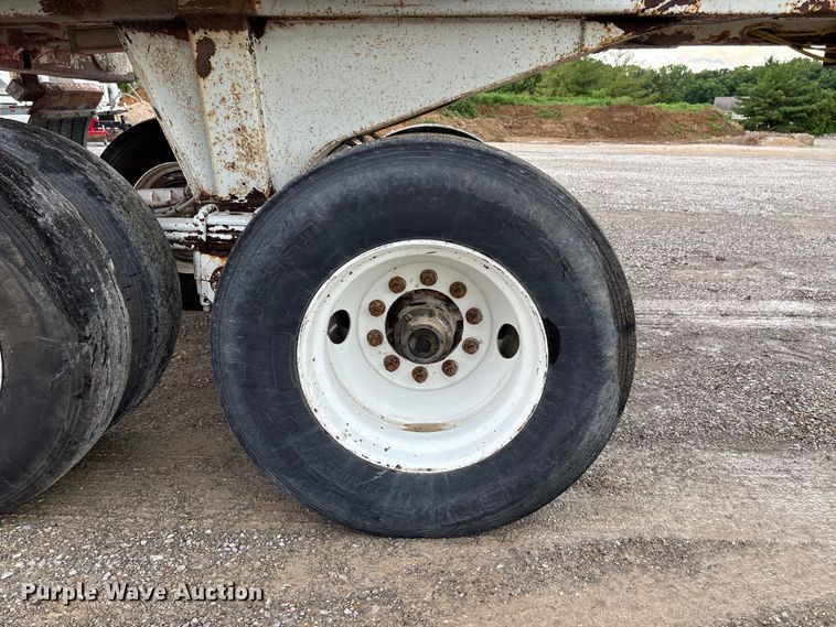 image for item FC1643 2010 Construction Trailer Specialist HRD-32 end dump trailer