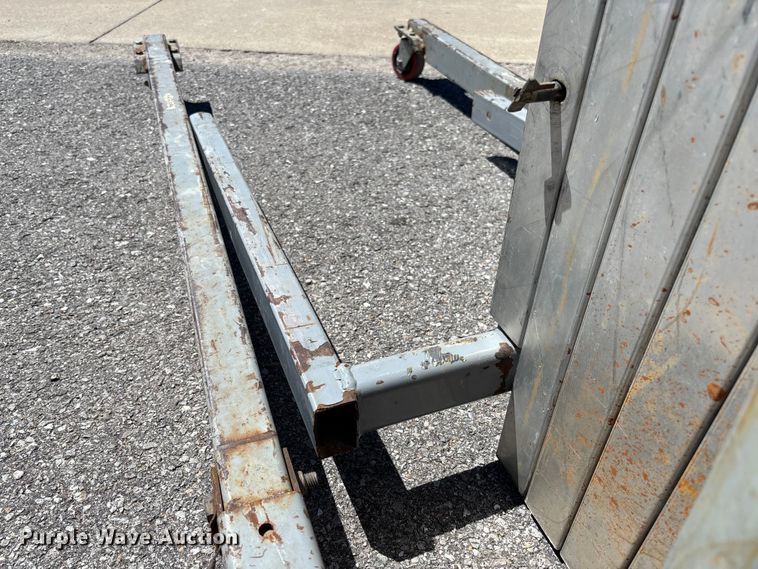 image for item FC1654 Genie SLC-24 contractor lift