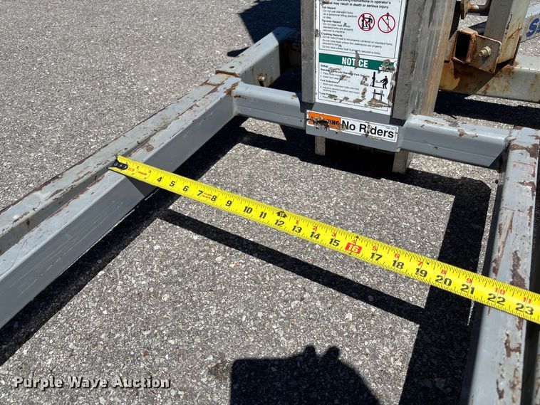 image for item FC1654 Genie SLC-24 contractor lift