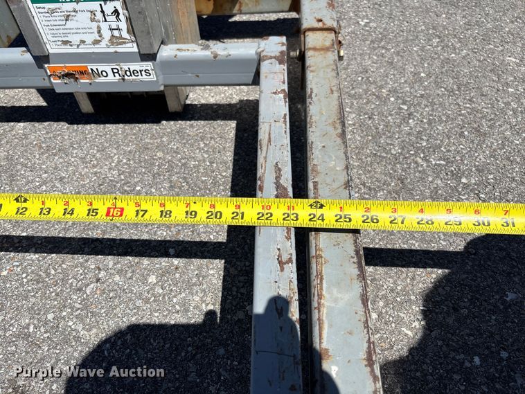 image for item FC1654 Genie SLC-24 contractor lift