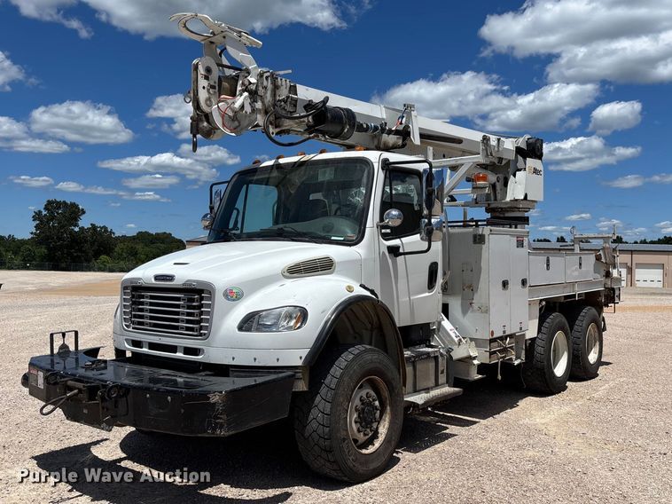 2013 Freightliner M2106 Digger Derrick Truck #
