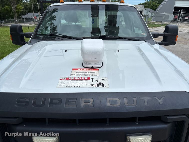 image for item FC1660 2016 Ford F550 Super Duty XL bucket truck