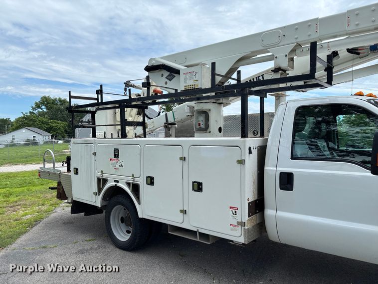 image for item FC1660 2016 Ford F550 Super Duty XL bucket truck