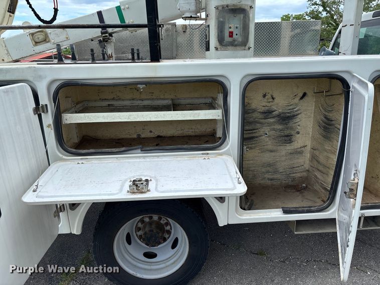 image for item FC1660 2016 Ford F550 Super Duty XL bucket truck