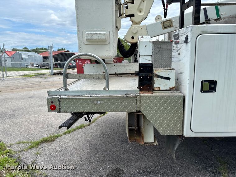 image for item FC1660 2016 Ford F550 Super Duty XL bucket truck