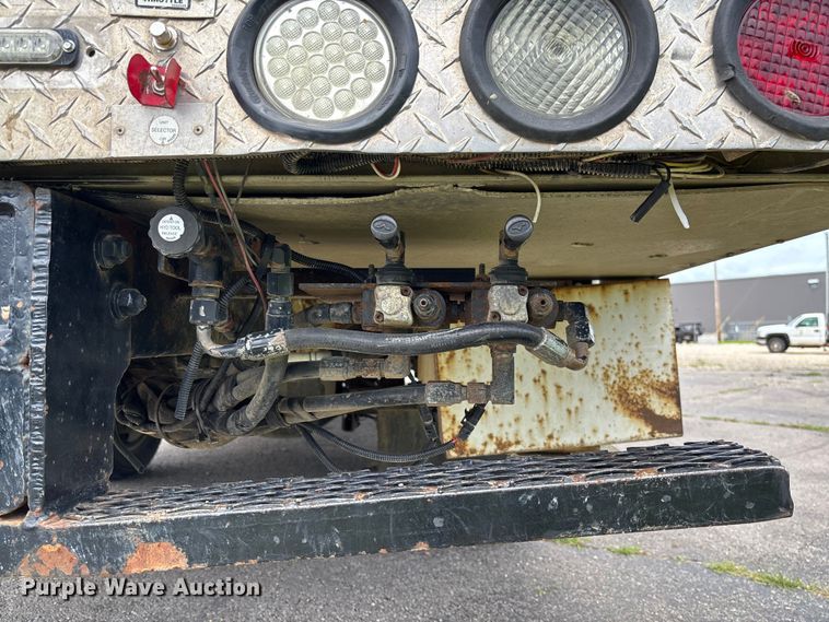 image for item FC1660 2016 Ford F550 Super Duty XL bucket truck