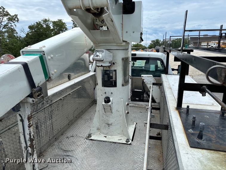 image for item FC1660 2016 Ford F550 Super Duty XL bucket truck