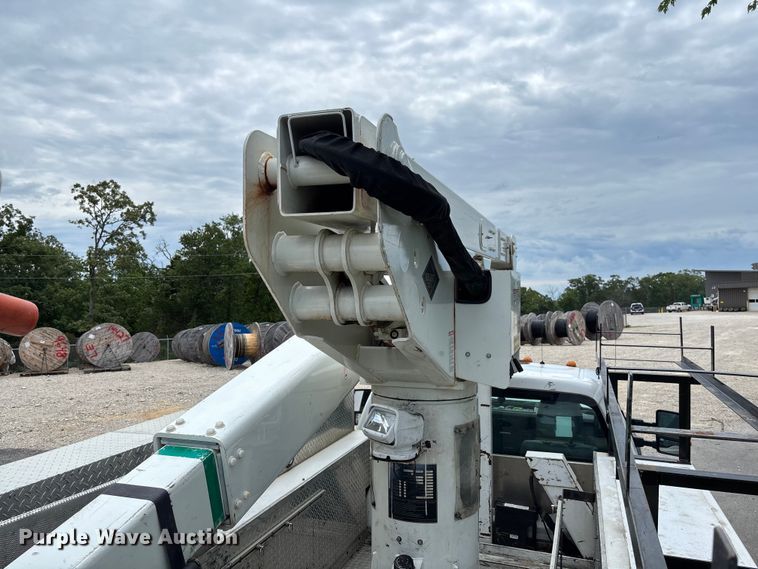 image for item FC1660 2016 Ford F550 Super Duty XL bucket truck