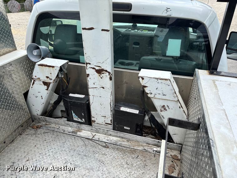 image for item FC1660 2016 Ford F550 Super Duty XL bucket truck