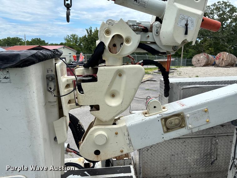 image for item FC1660 2016 Ford F550 Super Duty XL bucket truck