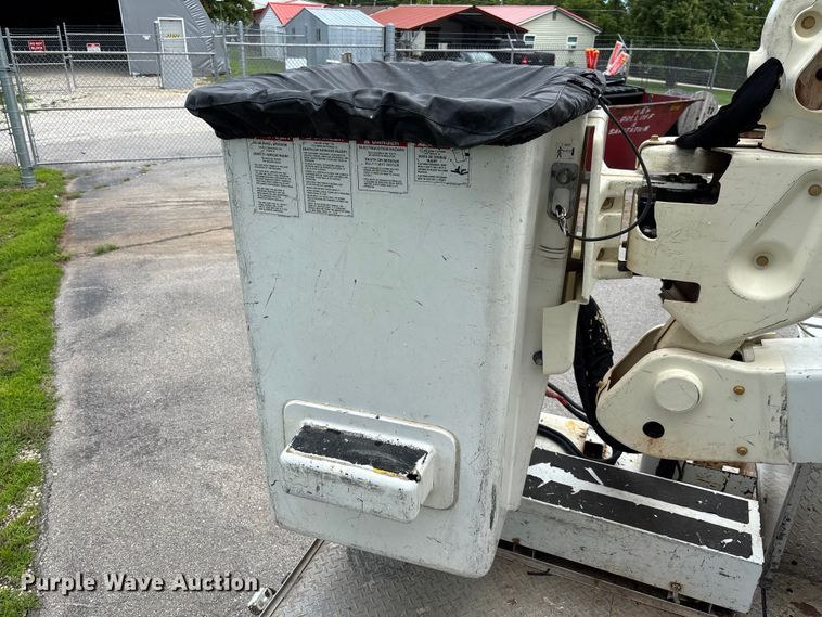 image for item FC1660 2016 Ford F550 Super Duty XL bucket truck