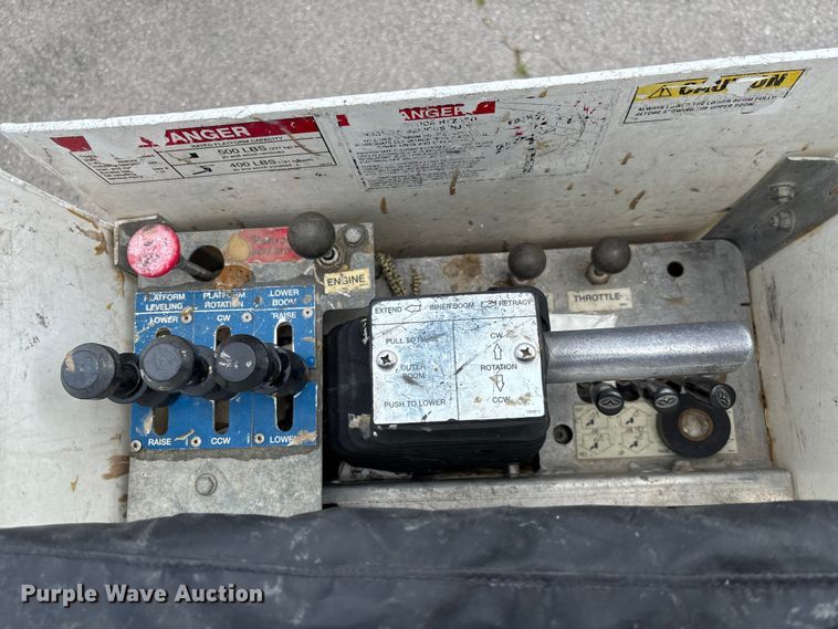 image for item FC1660 2016 Ford F550 Super Duty XL bucket truck