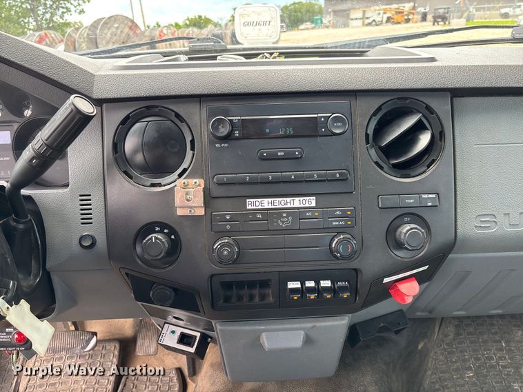 image for item FC1660 2016 Ford F550 Super Duty XL bucket truck