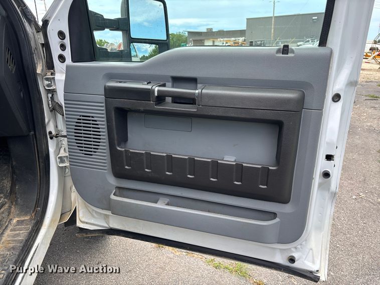 image for item FC1660 2016 Ford F550 Super Duty XL bucket truck