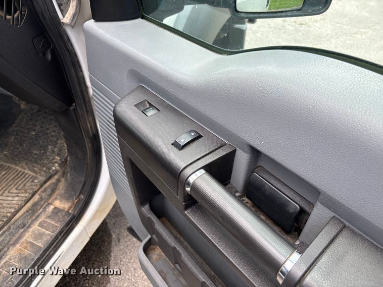 image for item FC1660 2016 Ford F550 Super Duty XL bucket truck