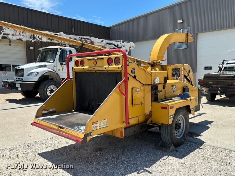 image for item FC1662 Vermeer BC1400 XL wood chipper