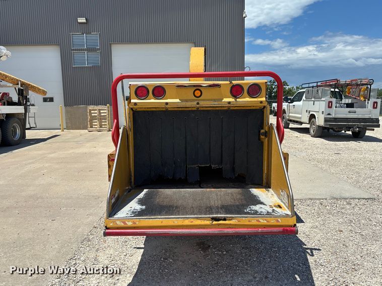 image for item FC1662 Vermeer BC1400 XL wood chipper
