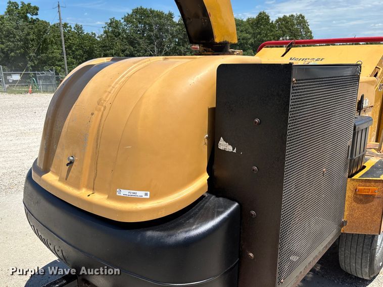image for item FC1662 Vermeer BC1400 XL wood chipper