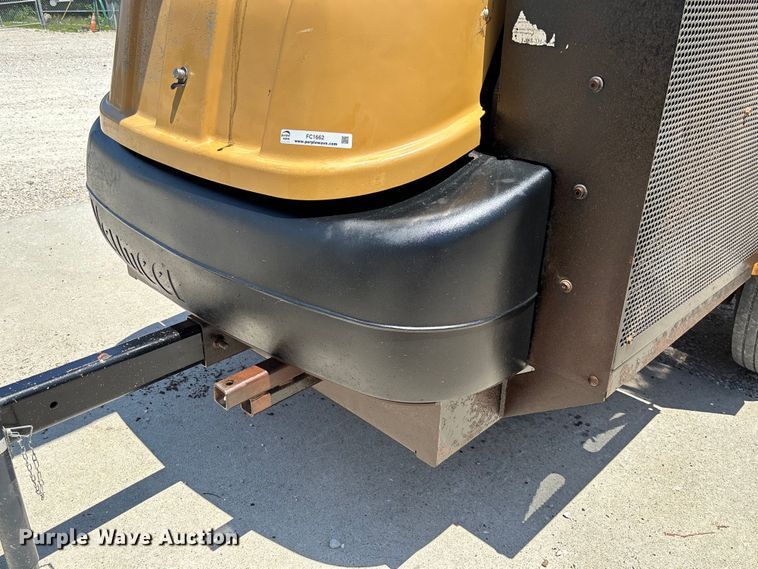 image for item FC1662 Vermeer BC1400 XL wood chipper
