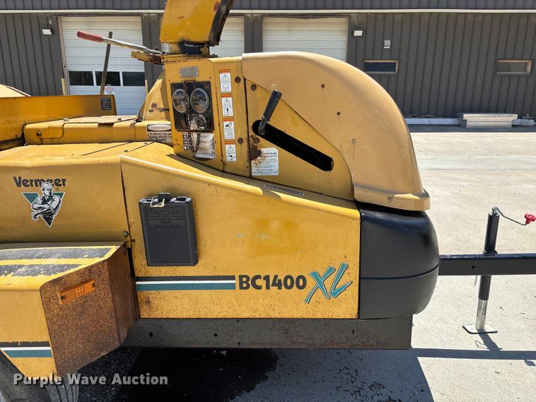 image for item FC1662 Vermeer BC1400 XL wood chipper