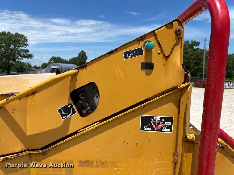 image for item FC1662 Vermeer BC1400 XL wood chipper
