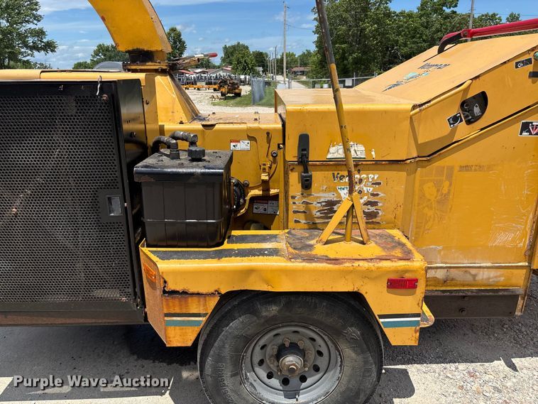 image for item FC1662 Vermeer BC1400 XL wood chipper