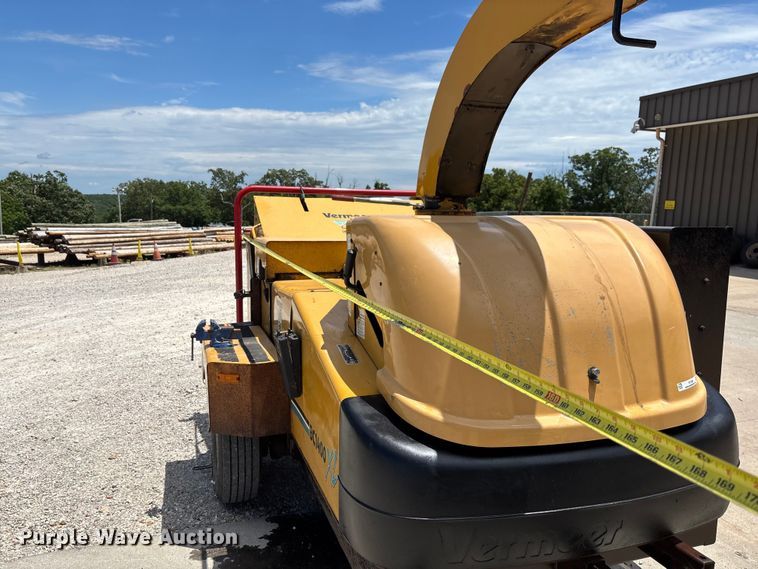 image for item FC1662 Vermeer BC1400 XL wood chipper