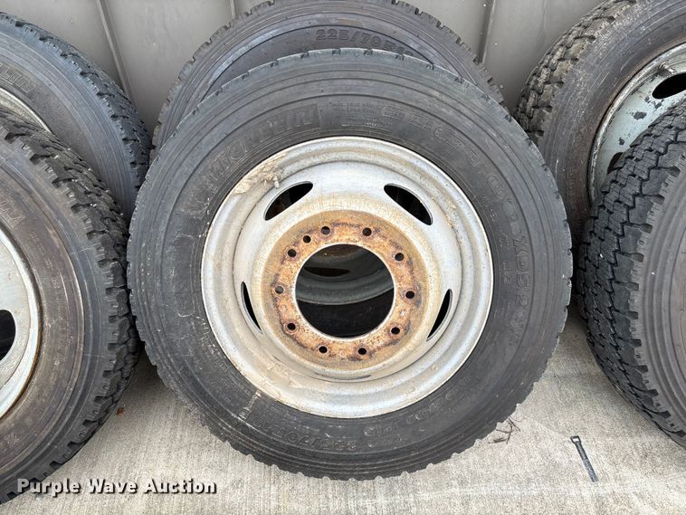 image for item FC1664 (12) Michelin XDS2 225/70R19.5 tires and wheels