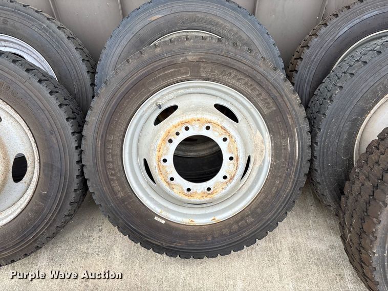 image for item FC1664 (12) Michelin XDS2 225/70R19.5 tires and wheels