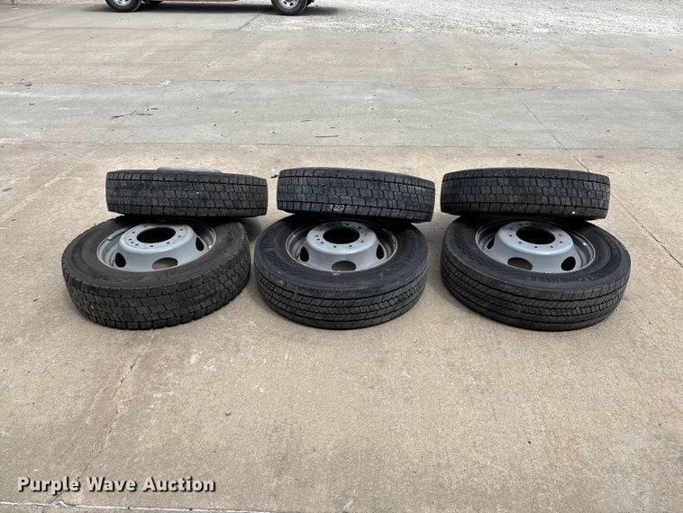 image for item FC1666 (6) Continental HDR5 225/70R19.5 tires and wheels