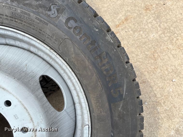 image for item FC1666 (6) Continental HDR5 225/70R19.5 tires and wheels